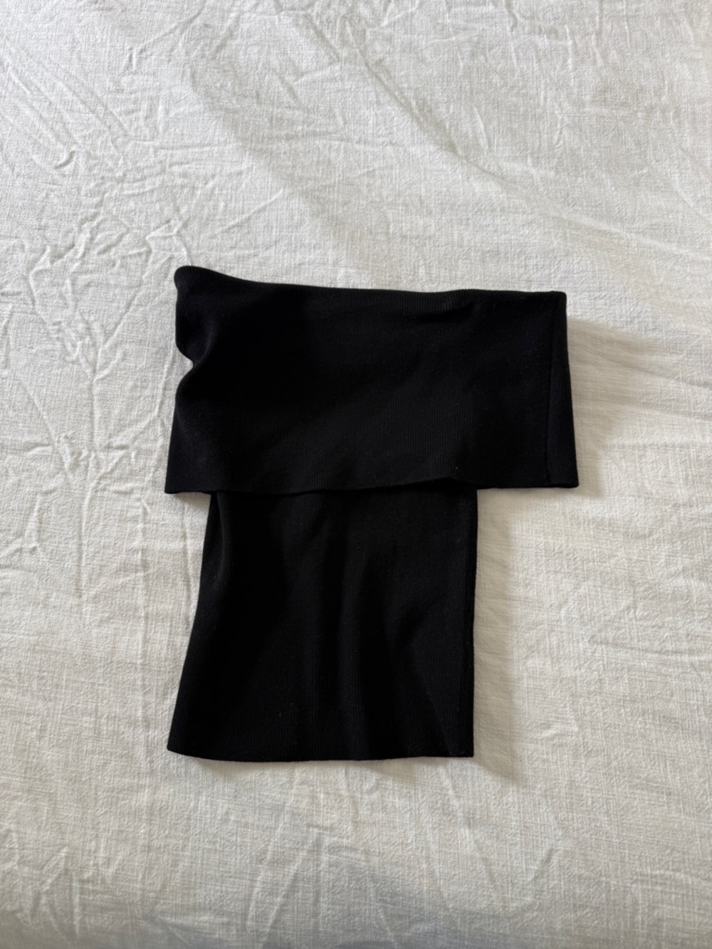 Aritiza Wilfred Black Off-Shoulder Ribbed Crop Top NWT